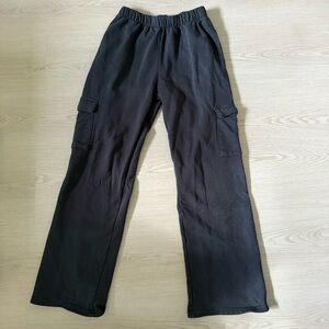 Brandy Melville cargo sweatpants